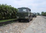 越野车6X6驱动 六驱越野车图片